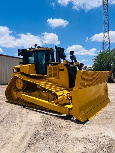 Tractor D6T