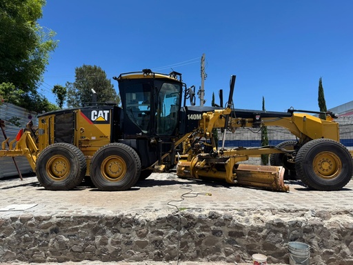 [0383] MOTONIVELADORA CATERPILLAR 140M 2012 | Por importar