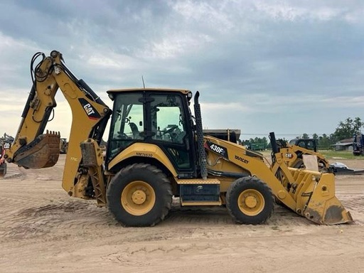 Retroexcavadora 430F2