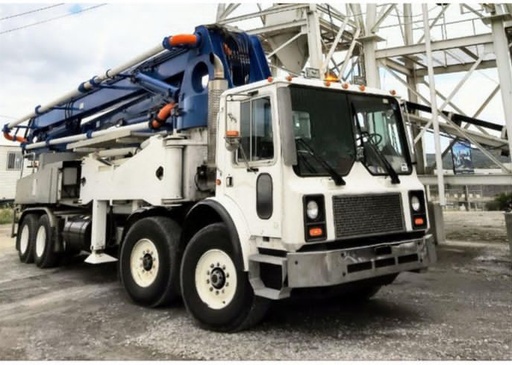 Bomba de Concreto Mack MR688S 42m | Bomba Pluma para Colado de Alto Alcance 