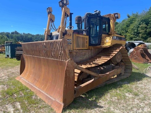 [0563] Bulldozer Caterpillar D7R