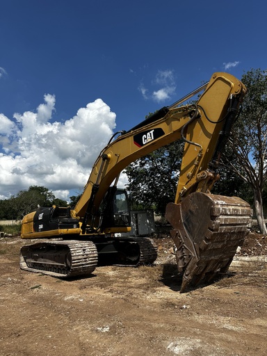 [0820] Excavadora Caterpillar 336D 
