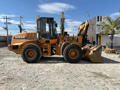 [0698] Cargador Frontal Caterpillar 621E 2011 | Bote 2.5 m³ con 10,000 hrs y Cabina Cerrada